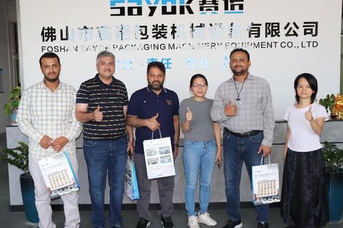 dernières nouvelles de l'entreprise concernant Bienvenue aux clients du Yémen pour une visite de la machine à essuie-glace humide
