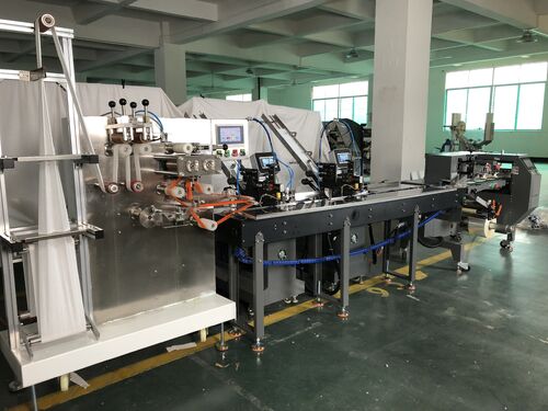 dernières nouvelles de l'entreprise concernant Les machines automatisées d'emballage de trousses jetables transforment les opérations mondiales d'emballage des services alimentaires