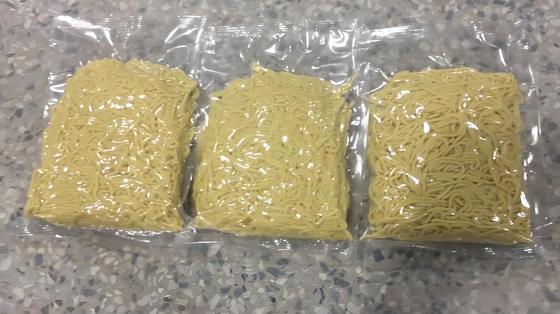 Good price Machine d'emballage à oreiller en acier inoxydable pour les aliments et les légumes en ligne