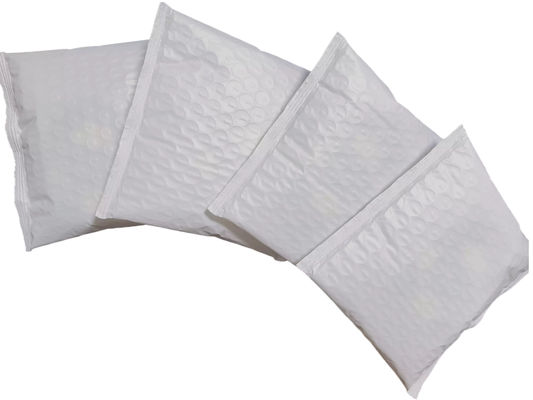 Les briques faites sur commande de riz de la machine de conditionnement des produits 220V bouillonnent film
