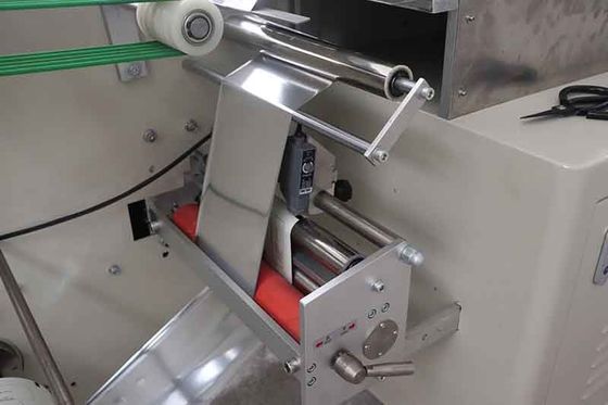 Machine d'emballage de lingettes mouillées pour bébé ligne de production de tissus de serviettes mouillées 220v