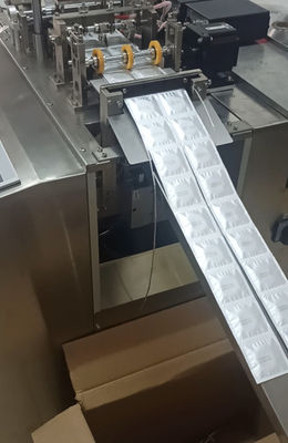 Machine automatique de remplissage de préservatifs à lubrifiant à haute production en plusieurs rangées
