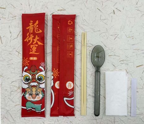 Ligne d'emballage entièrement automatique pour cuillère fourchette couteau cure-dents serviette salée poivre ensemble de couverts