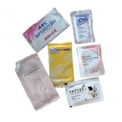 Good price Machine d'emballage de lingettes humides à grande vitesse capable d'emballer plusieurs paquets par minute avec une constance et un temps d'arrêt minimal en ligne